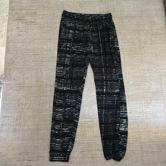 2x true ebony jogger - Picture 2 of 4